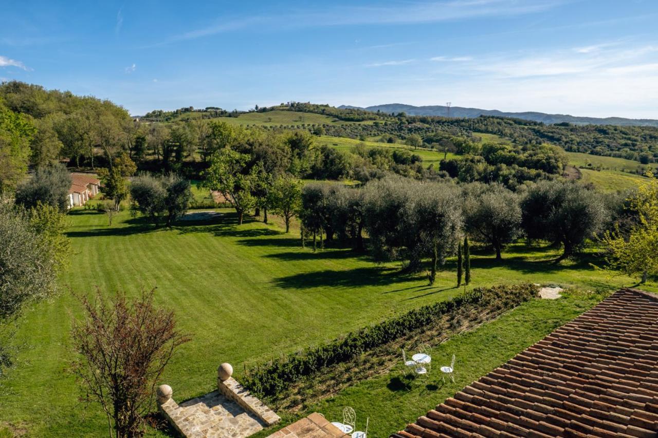 Podere Montale Il Borgo Apartment